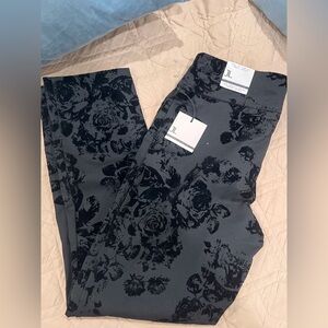 Jules & Leopold Black and Gray Floral slim pants